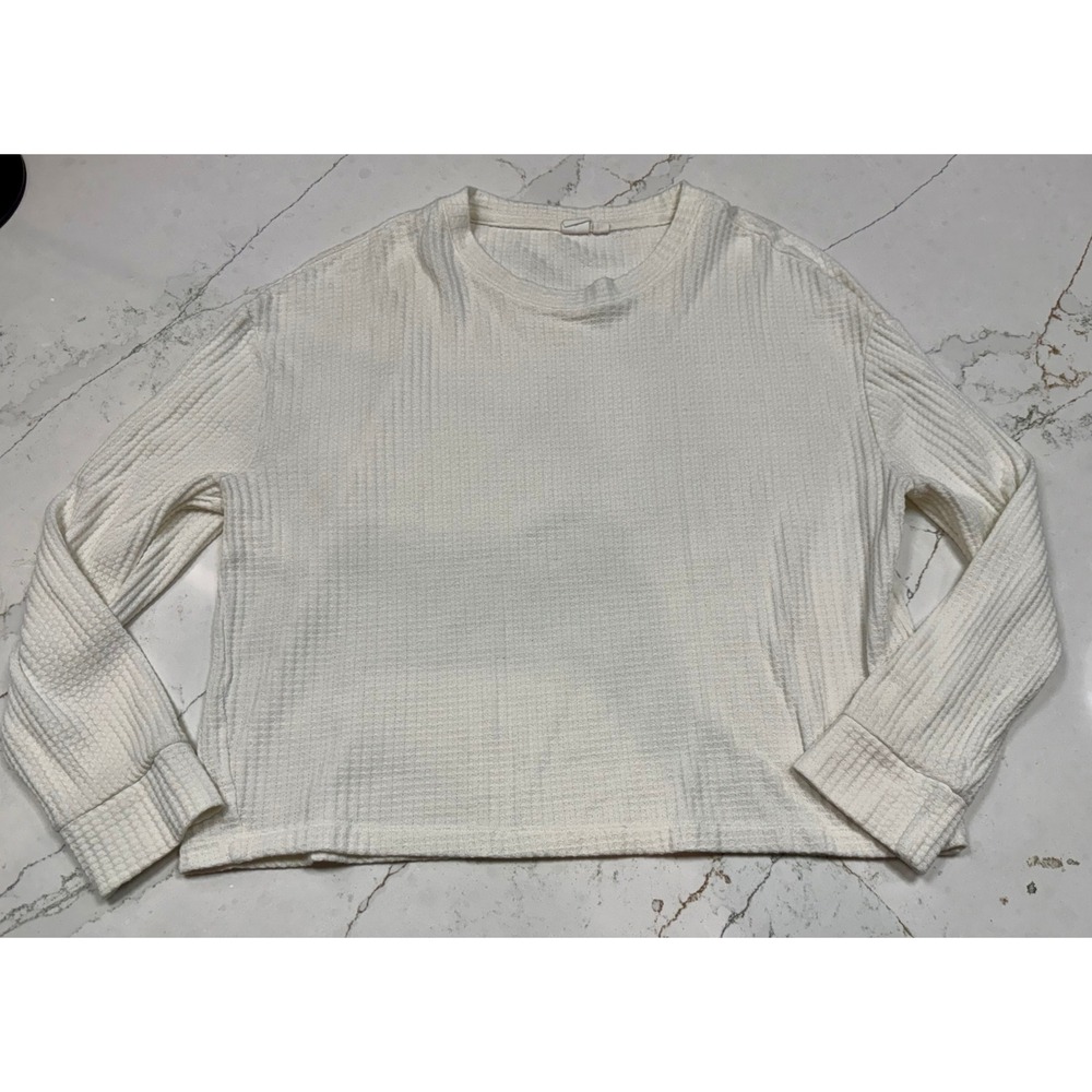 Gap Waffle‎ Knit Size Med, Cropped  Long Sleeve